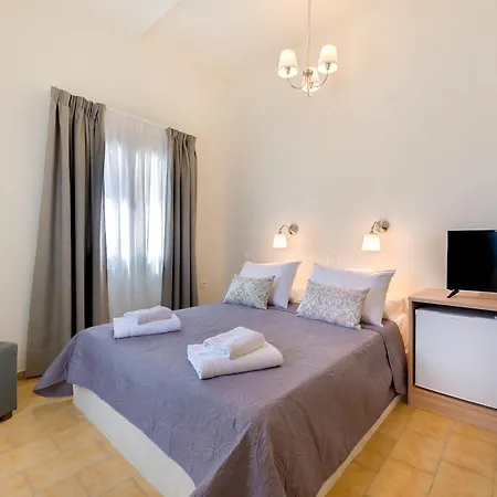 Alexander's Great View Apart Otel 3*